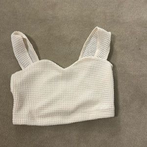 White/beige top!! Size small!! Runs a little big! Never Been Worn!!